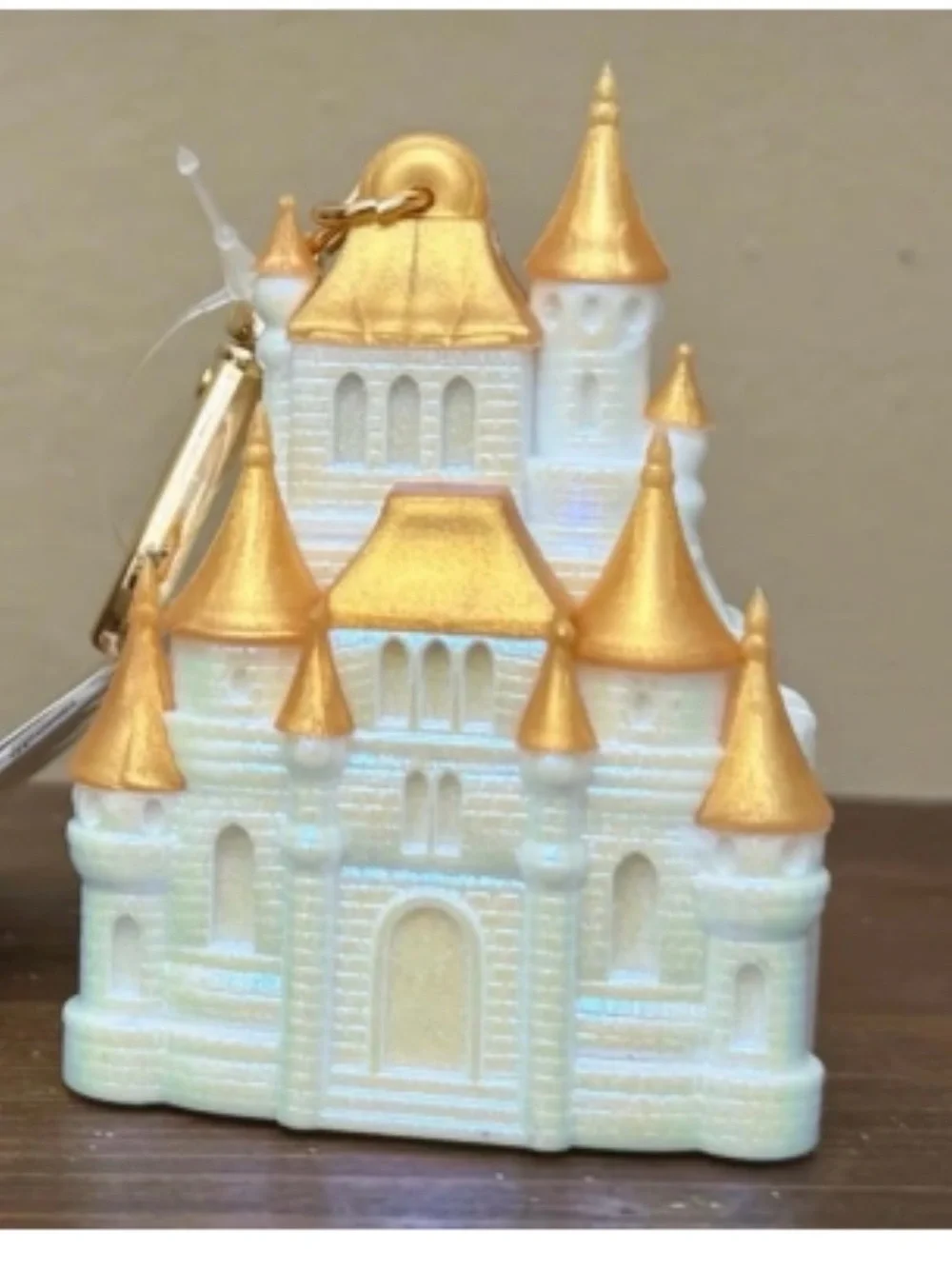 Bath & Body Works Pearl White and Gold Castle Ornament Keychain